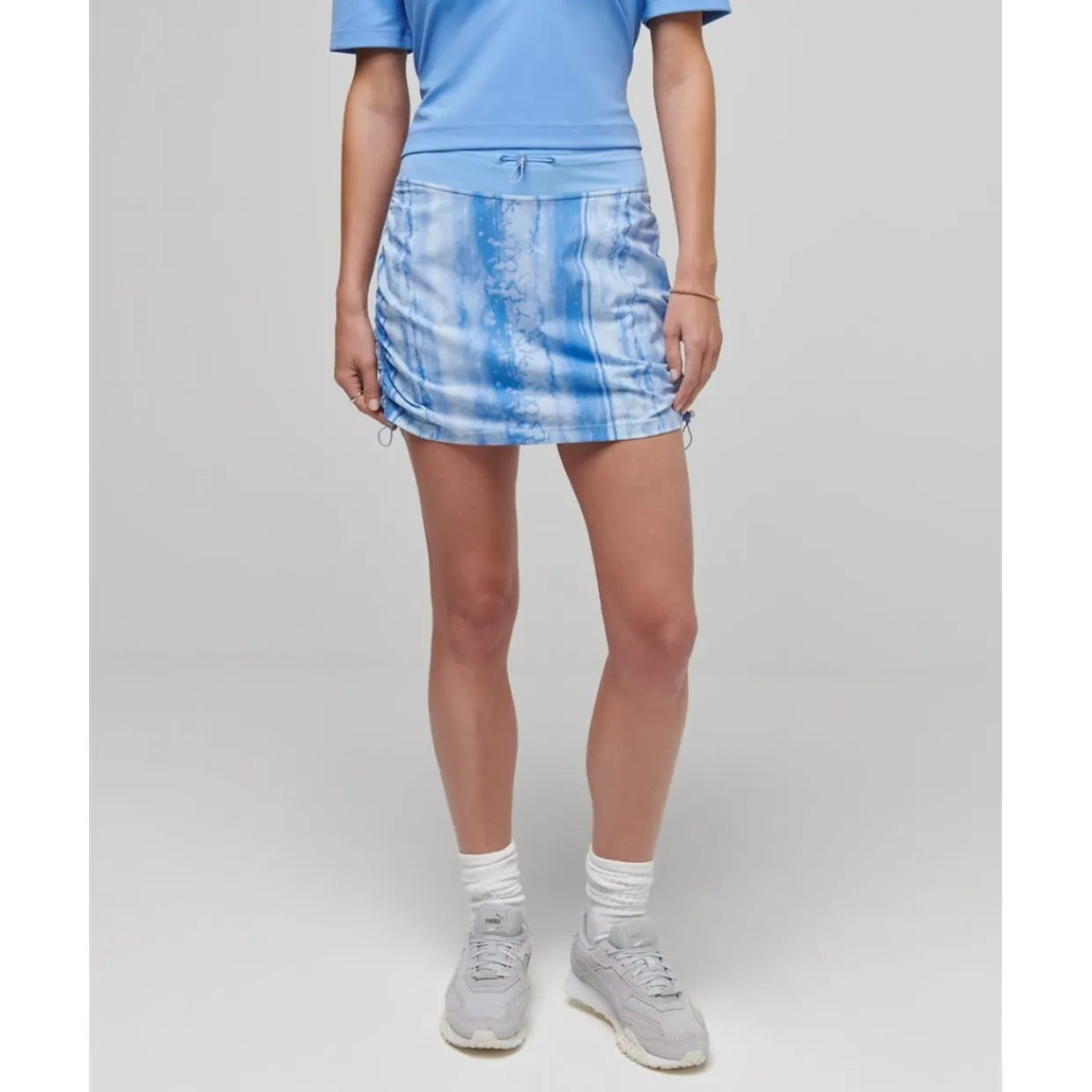 TravisMathew Ladies Golf Apparel^Dune Gra kort Reguar Gof Appare