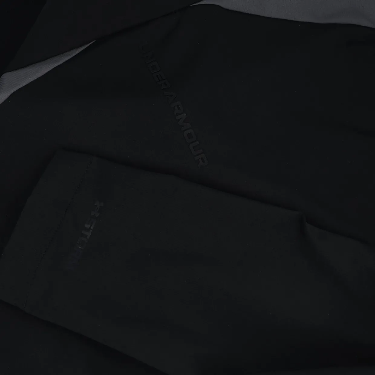 Under Armour Outerwear^UA Voyager Haf eeve Haf Zip Puover Outerwear Wind Jacket Gof Appare